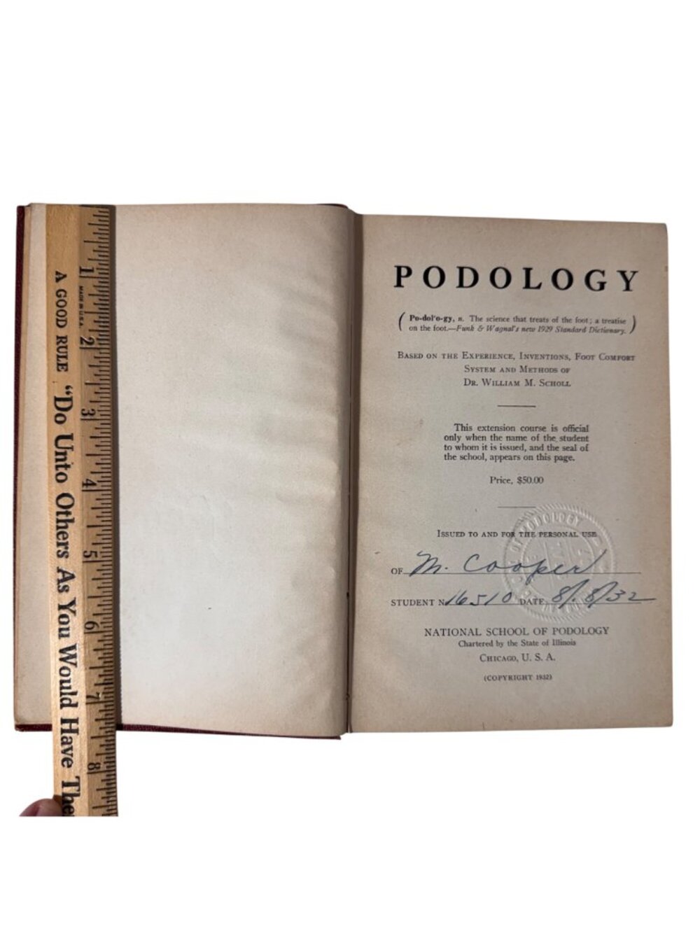 A Course in Podology National School of Podology Illust 1st Edition 1932 HC Book - Picture 2 of 16